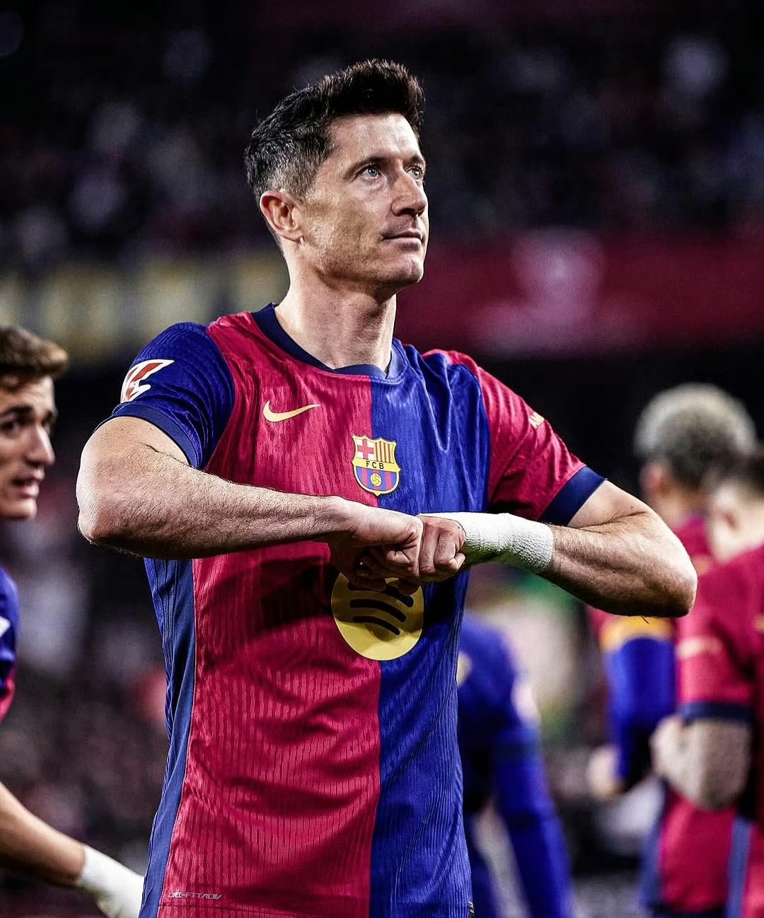 开云体育下载-包含拜仁不断突破！，巴特勒连续五场比赛得分超过反败为胜比赛高潮迭起的词条