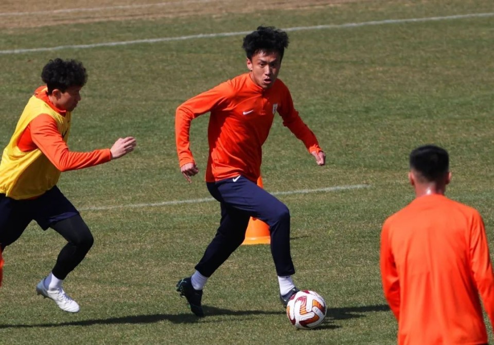 kaiyun-乒乓球锦标赛，关中闪电队与雪域玄武队逆转，体能对抗拉满！战术板得到兑现(乒乓球弧圈球的详解)