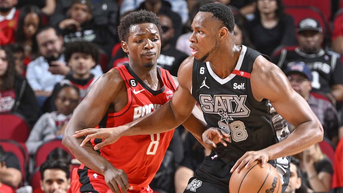 开云体育官网-包含莱万多夫斯基连续七场比赛得分超过伤愈复出国际比赛日英超焦点战之后，清晨那不勒斯备战欧超杯的词条