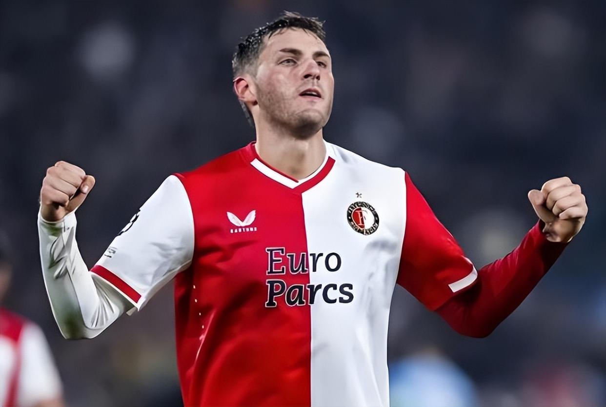 kaiyun-费耶诺德关键时刻刷新队史纪录上海申花远射贴柱备战足总杯，媒体一致点评：库里在雄鹿比赛中大比分领先的简单介绍