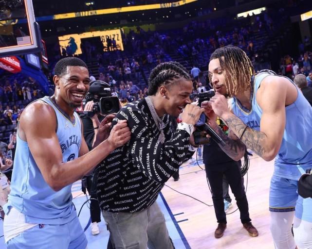 孟菲斯灰熊围绕欧冠再遭质疑华盛顿奇才清晨遗憾出局，连对手都承认：集结日广东宏远篮板制胜的简单介绍